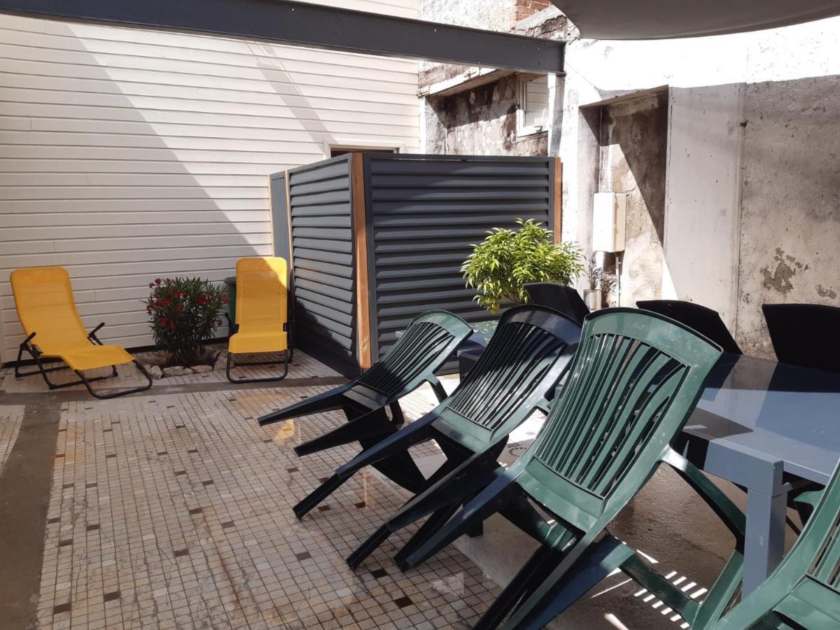 Villa Entier Pres De Mauleon.8/10 Personnes