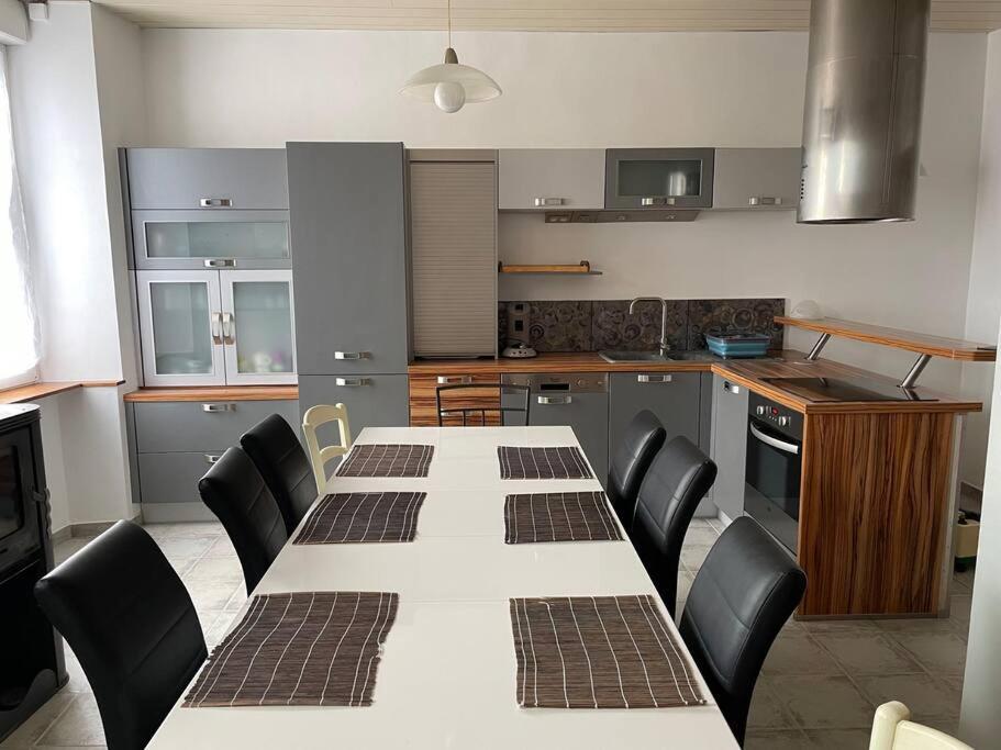 Entier Pres De Mauleon.8/10 Personnes Villa *